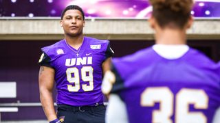 Khristian Boyd Making Name For Himself In Pre-Draft Process (Interviews). Photo by Joseph Cress/Iowa City Press-Citizen via Imagn Content Services, LLC