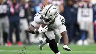 What's To Blame For Ashton Jeanty's Struggles? (NFL). Photo by Brian Fluharty-Imagn Images